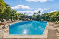 Luxurious Amenities and Daily Activities - Stunning Ocean View Retreat