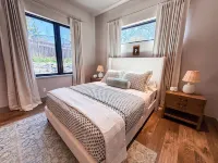 Perfect Location | Brand New Luxury Villa | 4 Bed / 4 Bath | Sleeps 10!