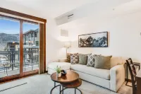 Trailhead Lodge 3110