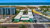 Beachfront Haven - Pool Facing Beauty, Resort Apartment