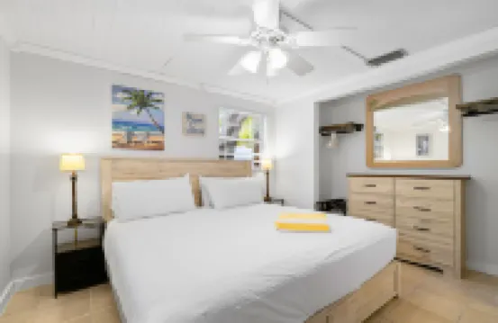 Heated Pool and Outdoor Bar - Charming Tropical Escape