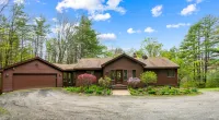 Family and Game Rooms with Cozy Fireplace - Stunning Spacious Retreat