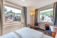 Hotel Karl Müller Hotels in der Nähe von Walter J. Oster, Felsenkeller zu Cochem