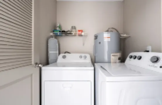 Tranquil Oasis - Elegant Retreat with Charming Amenities