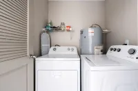 Tranquil Oasis - Elegant Retreat with Charming Amenities