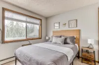 Thunderhead 204 close to slopes w heated pool Hotels in Clackamas County