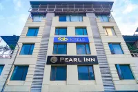 FabHotel Executive Pearl Inn - Nr. Twin Tower Hotels near Shri Mohatadevi Pratishthan