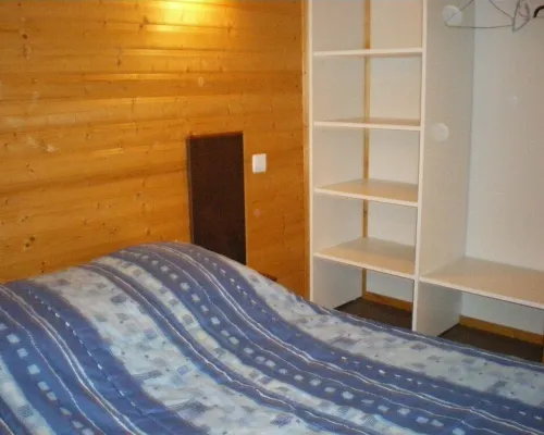 Large furnished cottage with covered terrace and parking space Hotels in Beynat