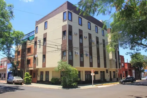 Hotel Vanderloo Các khách sạn ở Posadas