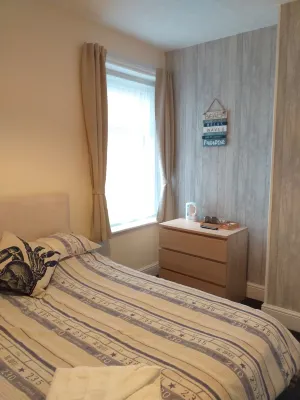 The Clevedon - B&Bs (Bed and breakfast)