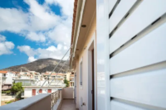 Leo - Unique Glyfada Apartment