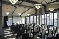 Hotel Dynasty Hotels in Zovuni