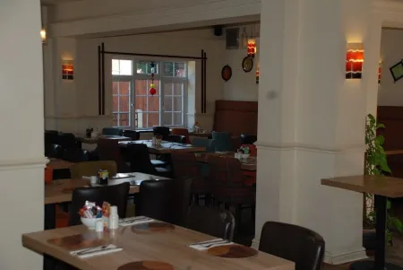 The Bridgehouse Отели в г. Брадли