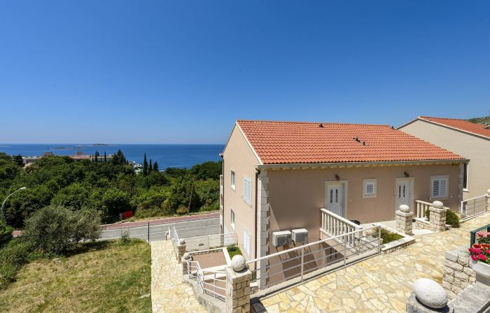 Apartments Maris