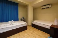 Giza Pyramids Inn Các khách sạn ở Nazlet El-Semman