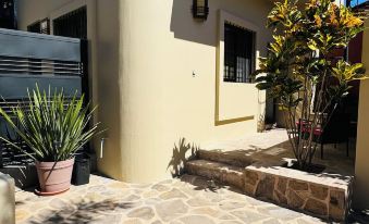 Luxurious 3 Bedroom Retreat in Ajijic - Sleeps up to 6 - Walk to Everything