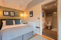 The Three Swallows Cley Hotels in Langham
