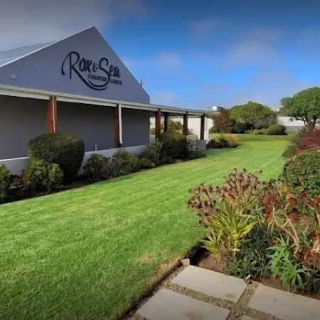 Rox and Sea Country Lodge