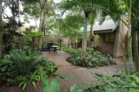 Rhino Coast Guesthouse