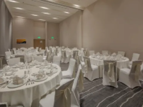 ฮอลิเดย์ อินน์ แอนด์ สวีทส์ อากวัสกาเลียนเตส บาย IHG โรงแรมในอากวาสกาเลียนเตส