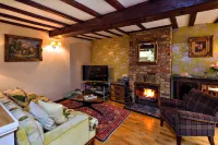River Nene Cottages Hotels in 
