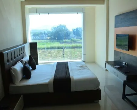 Hotel Savera Palace Hotels in Abu Road