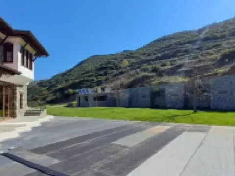 Pupa Winery Hotels in Berat