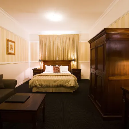 Redearth Boutique Hotel