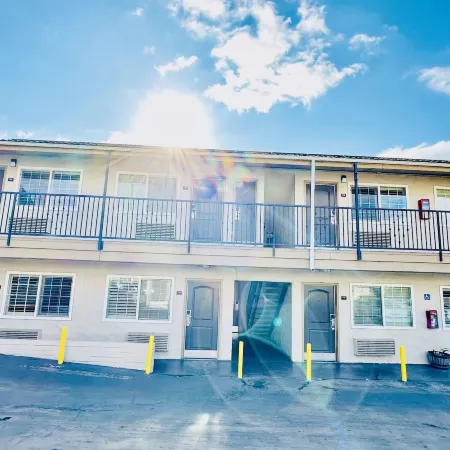 Rodeway Inn Lemon Grove San Diego East Отели рядом с достопримечательностью «Парк Лейк-Мюррей»