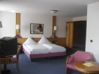 Hotel-Gasthof Maisberger Hotels in der Nähe von Hollerner See