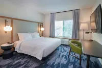 Fairfield Inn & Suites Louisville Jeffersonville Hotels in Clark County
