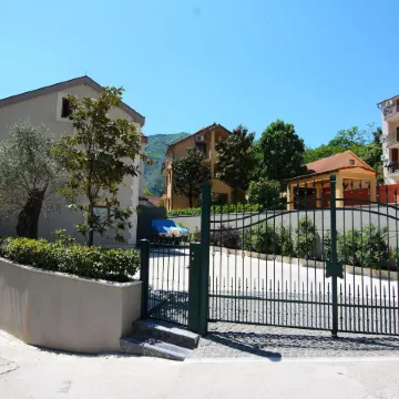 Apartments Olive