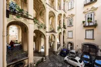 Palazzo Dello Spagnolo Suite Hotels in Neapel
