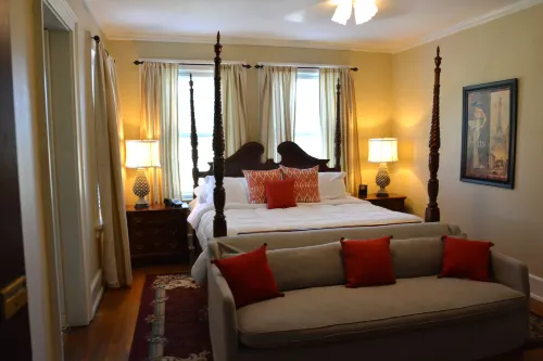 Inn at 835 Boutique Hotel