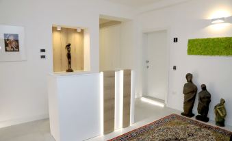 Lo Studio di Viale Lo Re Camere & Caffe’