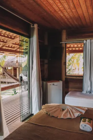 Pôr do Sol Eco Suítes Отели рядом с достопримечательностью «Taipús de fora»