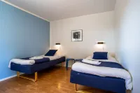 Höllviksnäs möten mat logi Hotels near Ljungskogens och Ljunghusens strandbad