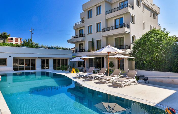 Avanti Hotel & Spa