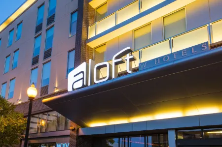 Aloft Birmingham Soho Square Отели рядом с достопримечательностью «Университет Самфорд»