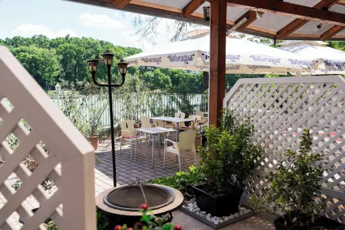 Bagoly Fogadó Hotels in Vecses