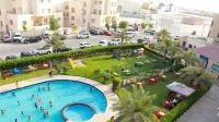 Muhanna Chalets - Pools