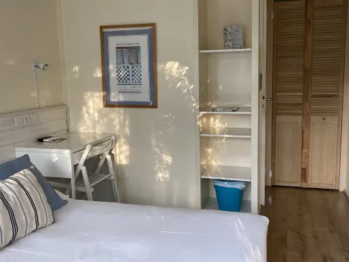 Résidence Thibaud Hotels in Cugnaux