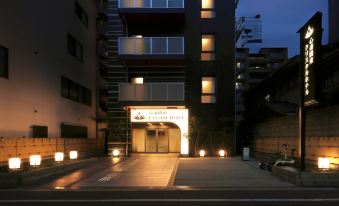 Shinsaibashi-Higashi Crystal Hotel
