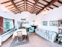 Casetta - Sleeps 5 with Aircon, Wifi, Pool and Astounding Views