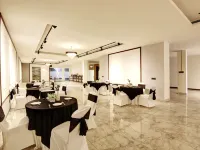 Saltstayz Premier - Cyber Hub Hotels near IndiGo