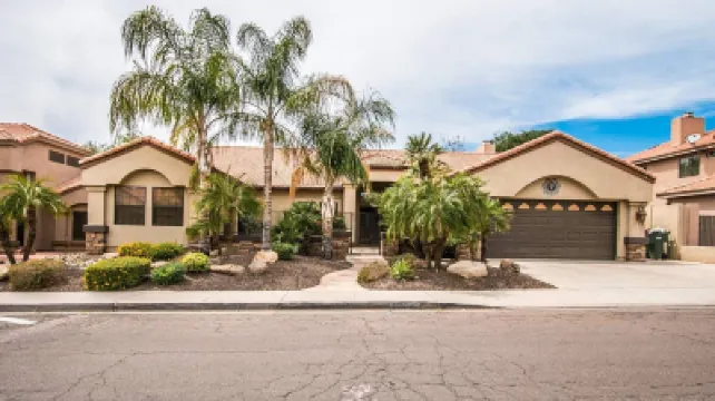 บ้านหรูสก็อตส์เดล W/สระว่ายน้ำและน้ำพุร้อน! โรงแรมใน