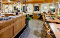 Gasthof Alte Post Hotels in Lonnerstadt