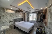 Jr Grande Hotel a Velanganni