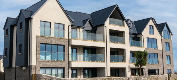 Apartment 3 Waterstone House - Sea Front Apartment, Hot Tub Hotels in Tenby