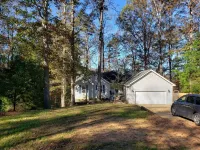 Lake Hartwell Waterfront Getaway